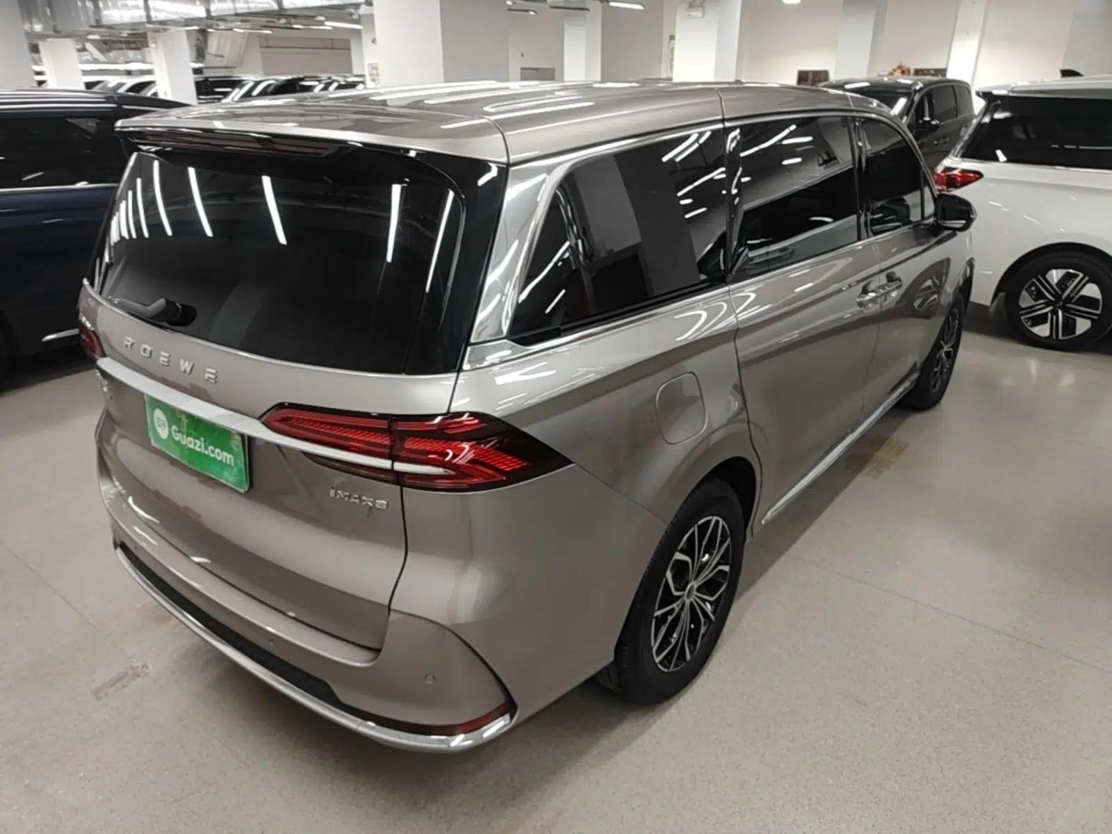 Roewe iMAX8 New Energy 2025 1.5T DMH Lu Zun Deluxe Edition — миниатюра 6
