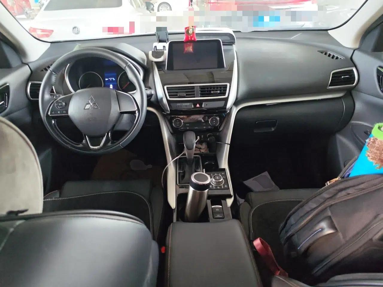 Mitsubishi Eclipse Cross 2021 1.5T CVT Two-Wheel Drive Dream Edition — миниатюра 9