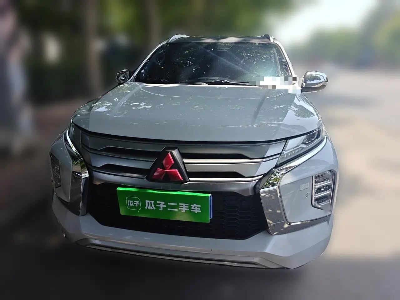 Mitsubishi Pajero Sport Pajero Pinin 3.0 Gasoline Automatic 7-Seater — миниатюра 2