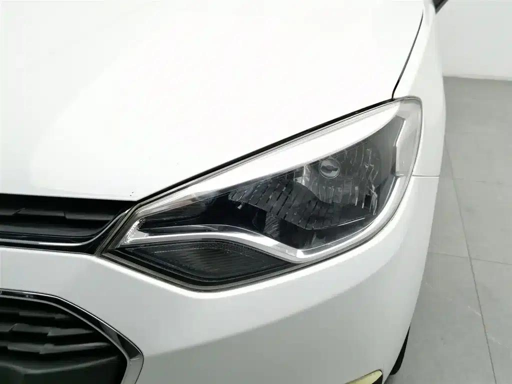 Chevrolet Aveo RV 2016 1.5L Manual Comfort Edition — миниатюра 7