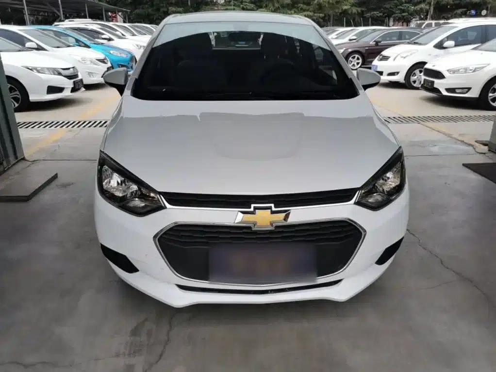 Chevrolet Aveo RV 2016 1.5L Automatic Comfortline Edition — миниатюра 3