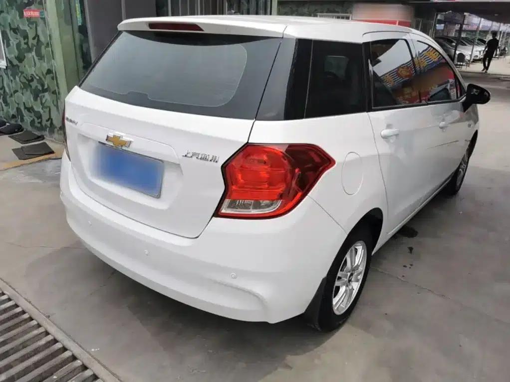 Chevrolet Aveo RV 2016 1.5L Automatic Comfortline Edition — миниатюра 7