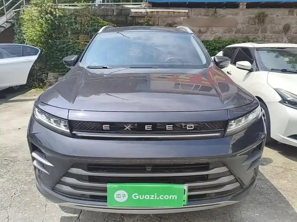 Exeed C-DM 2024 C-DM 1.5TCI 105KM Land Cruiser Edition — миниатюра 3