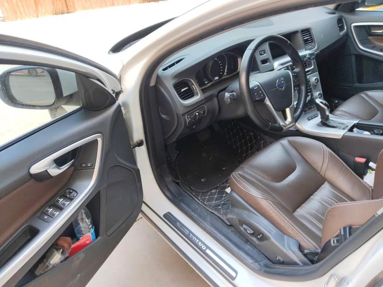 Volvo S60 New Energy 2015 S60L E-Drive Hybrid T6 Smart Drive Edition — миниатюра 16