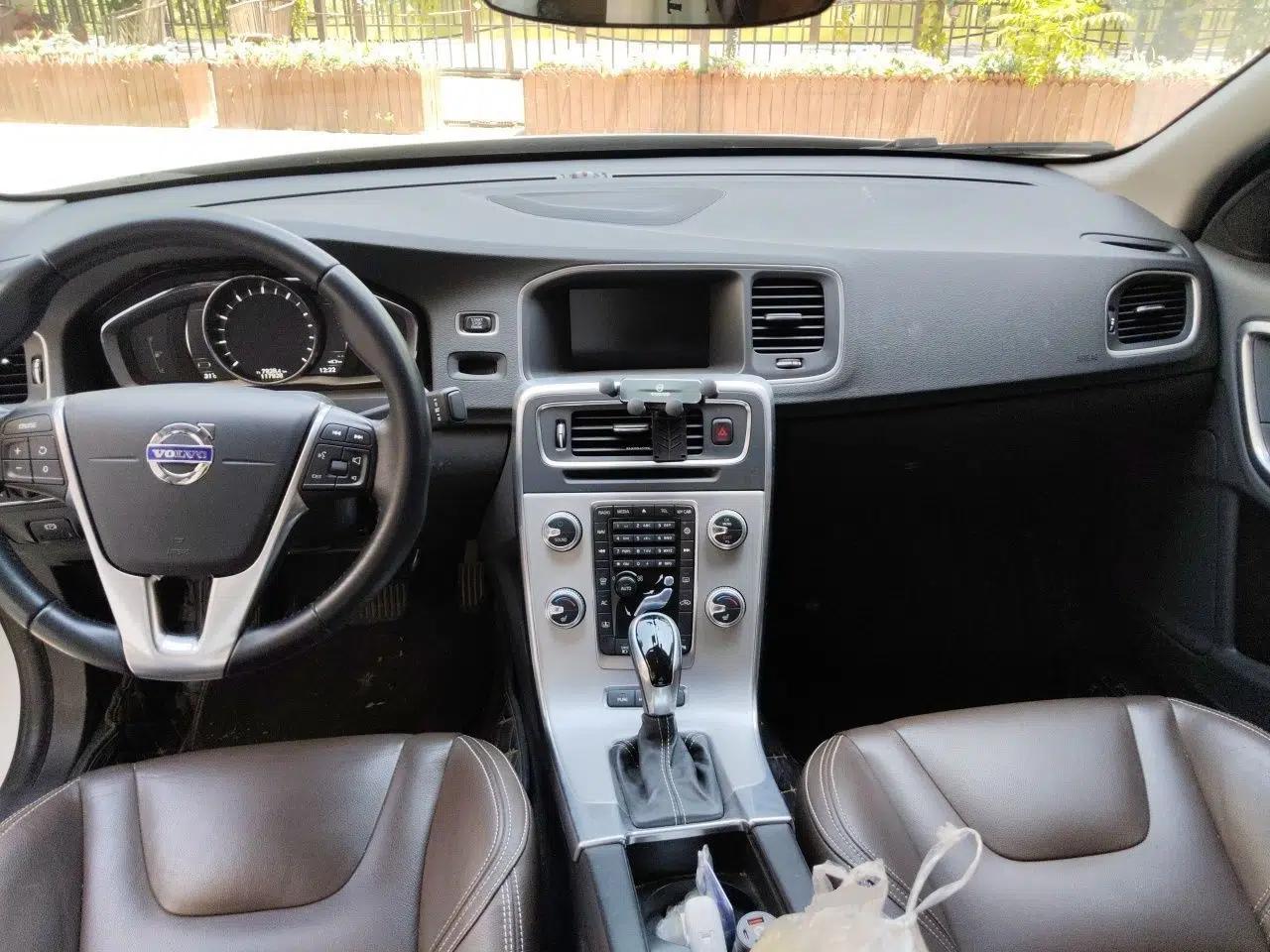 Volvo S60 New Energy 2015 S60L E-Drive Hybrid T6 Smart Drive Edition — миниатюра 9