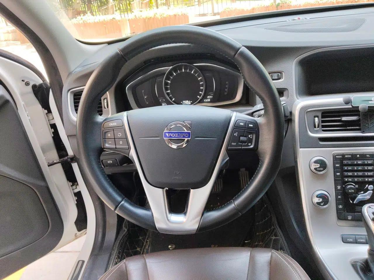 Volvo S60 New Energy 2015 S60L E-Drive Hybrid T6 Smart Drive Edition — миниатюра 10