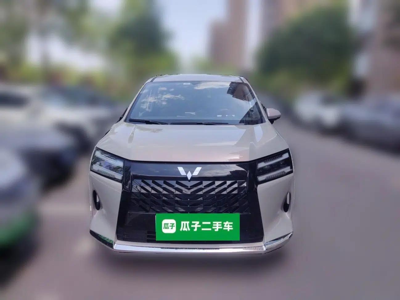 Wuling Starlight 730 2025 Model Plug-in Hybrid 125km Luxury Edition — миниатюра 2