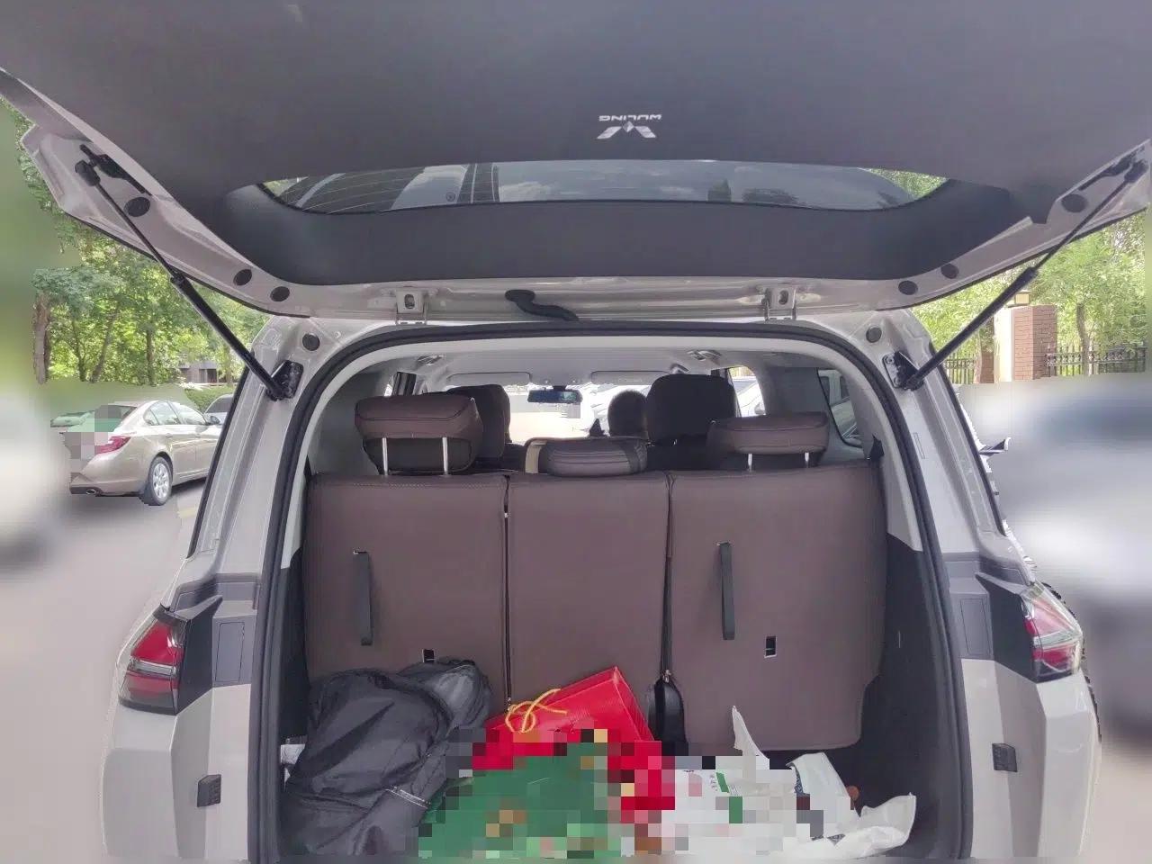 Wuling Starlight 730 2025 Model Plug-in Hybrid 125km Luxury Edition — миниатюра 19
