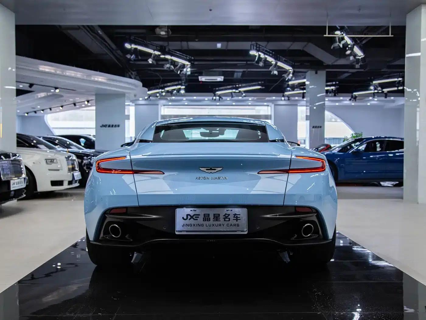 Aston Martin DB11 2019 4.0T V8 Coupe — миниатюра 13