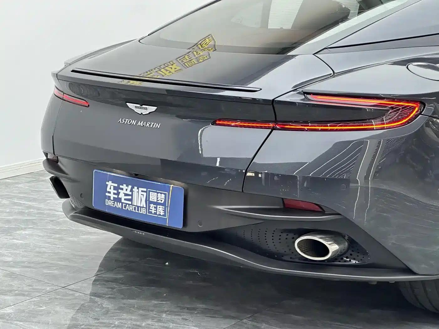 Aston Martin DB11 2019 4.0T V8 Coupe — миниатюра 34