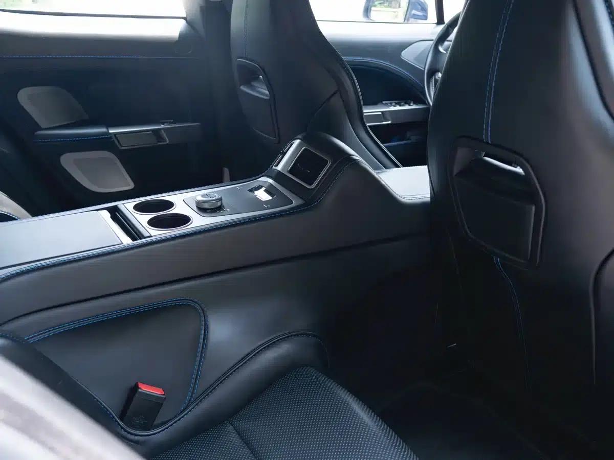 2016 Rapide 6.0L S — миниатюра 23
