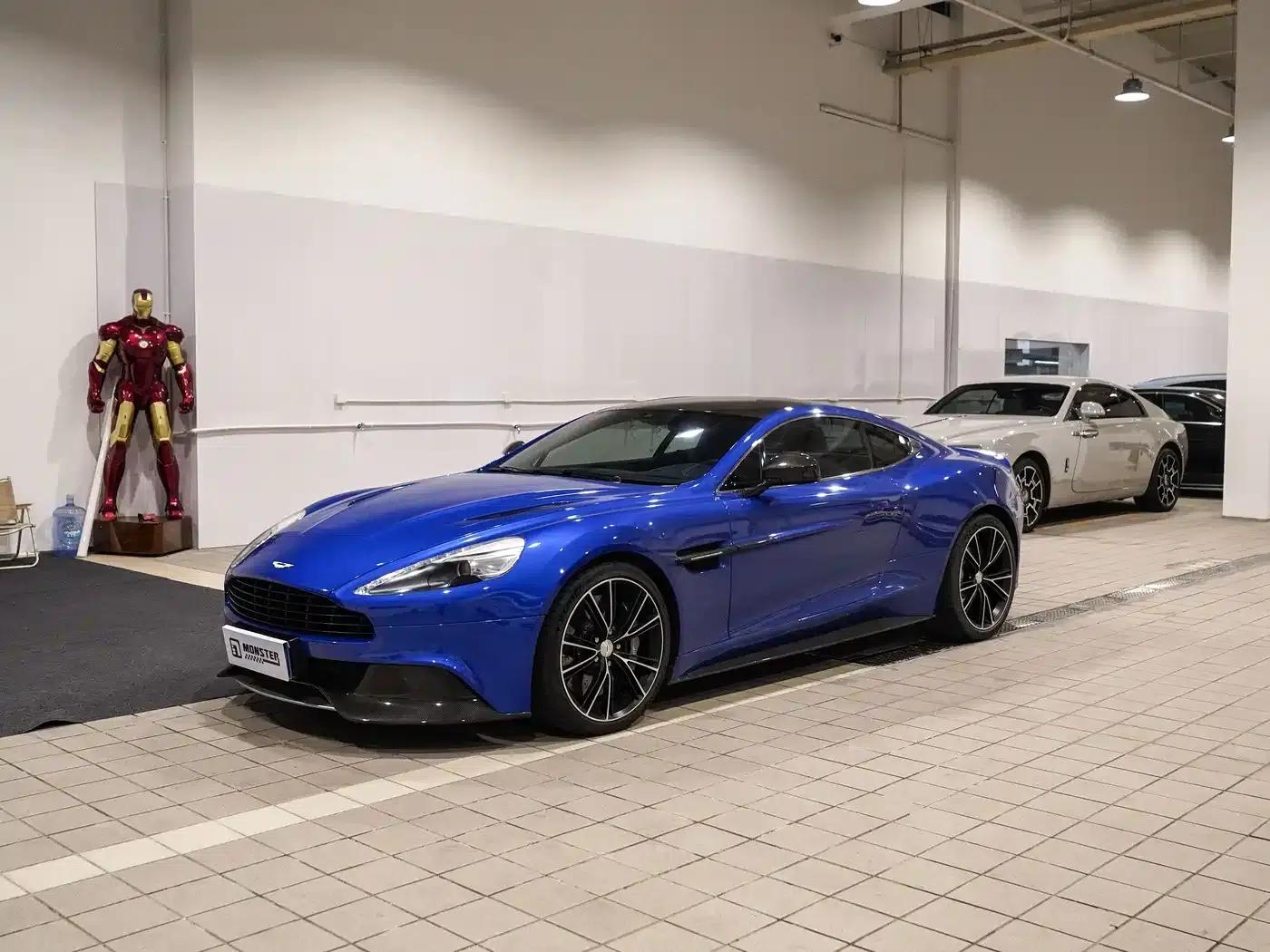 2013 Vanquish 6.0L Standard Model — миниатюра 3