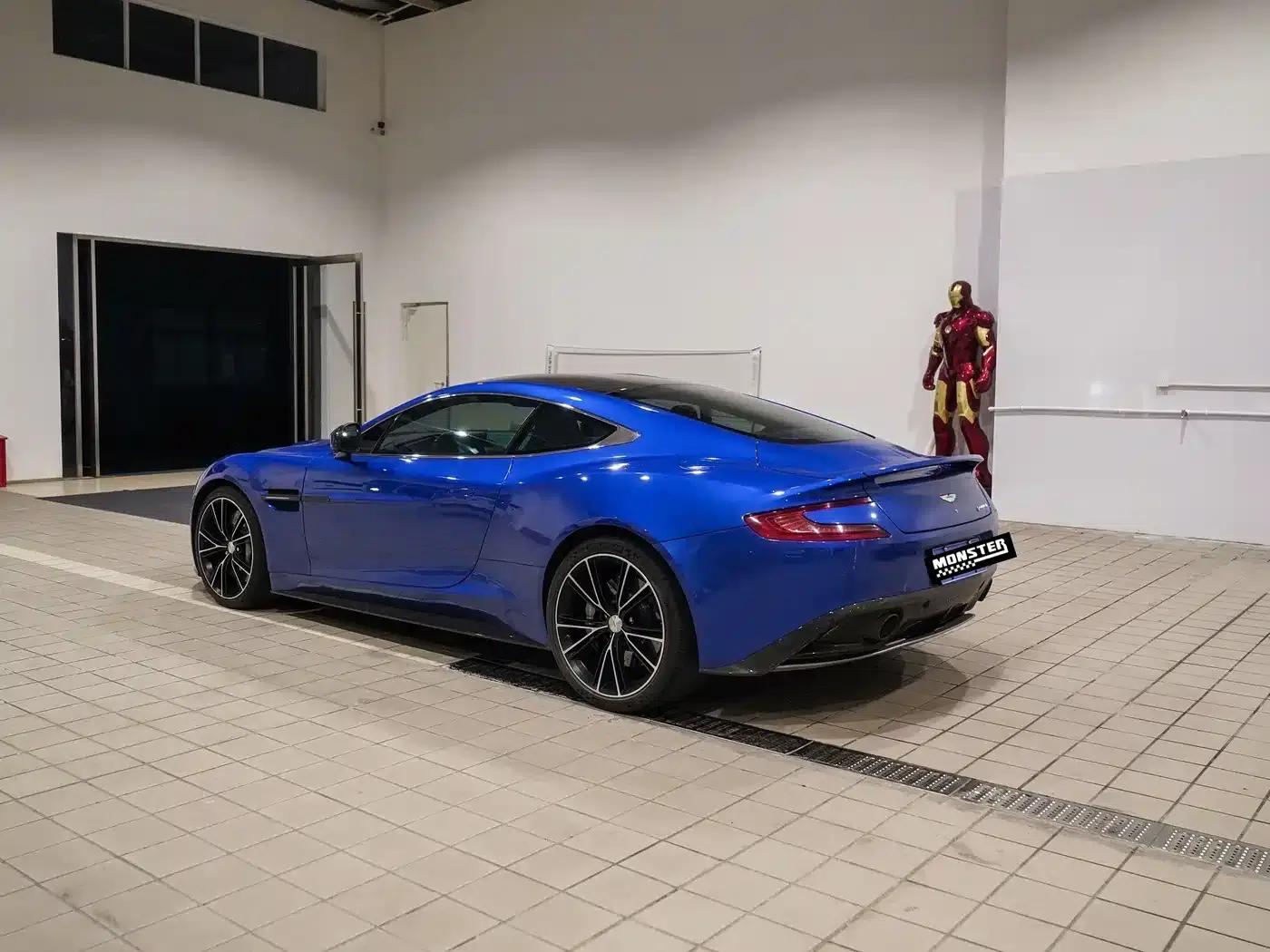 2013 Vanquish 6.0L Standard Model — миниатюра 4