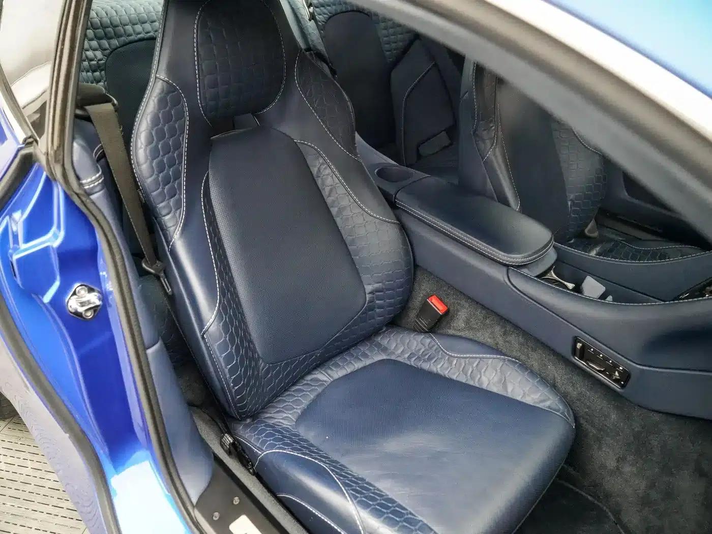 2013 Vanquish 6.0L Standard Model — миниатюра 8