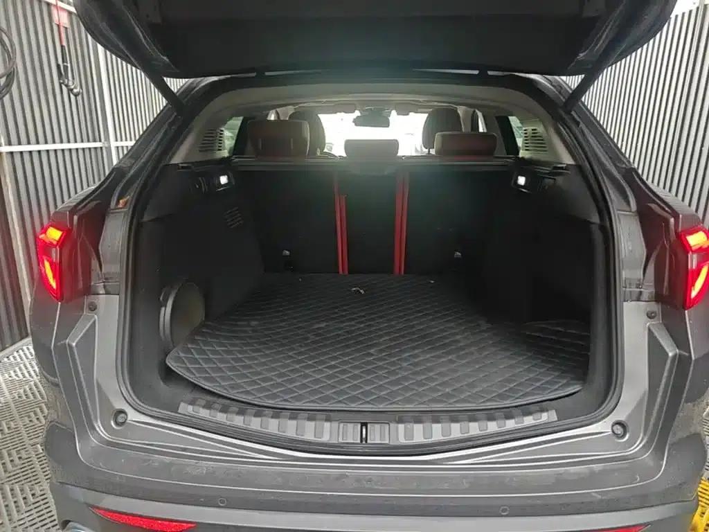 2017 Stelvio 2.0T 200HP Luxury Edition — миниатюра 19