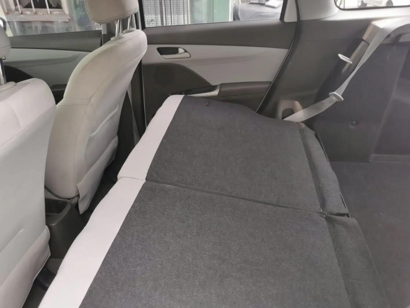 Chevrolet Lova RV 2016 1.5L Automatic Comfort Edition — миниатюра 20