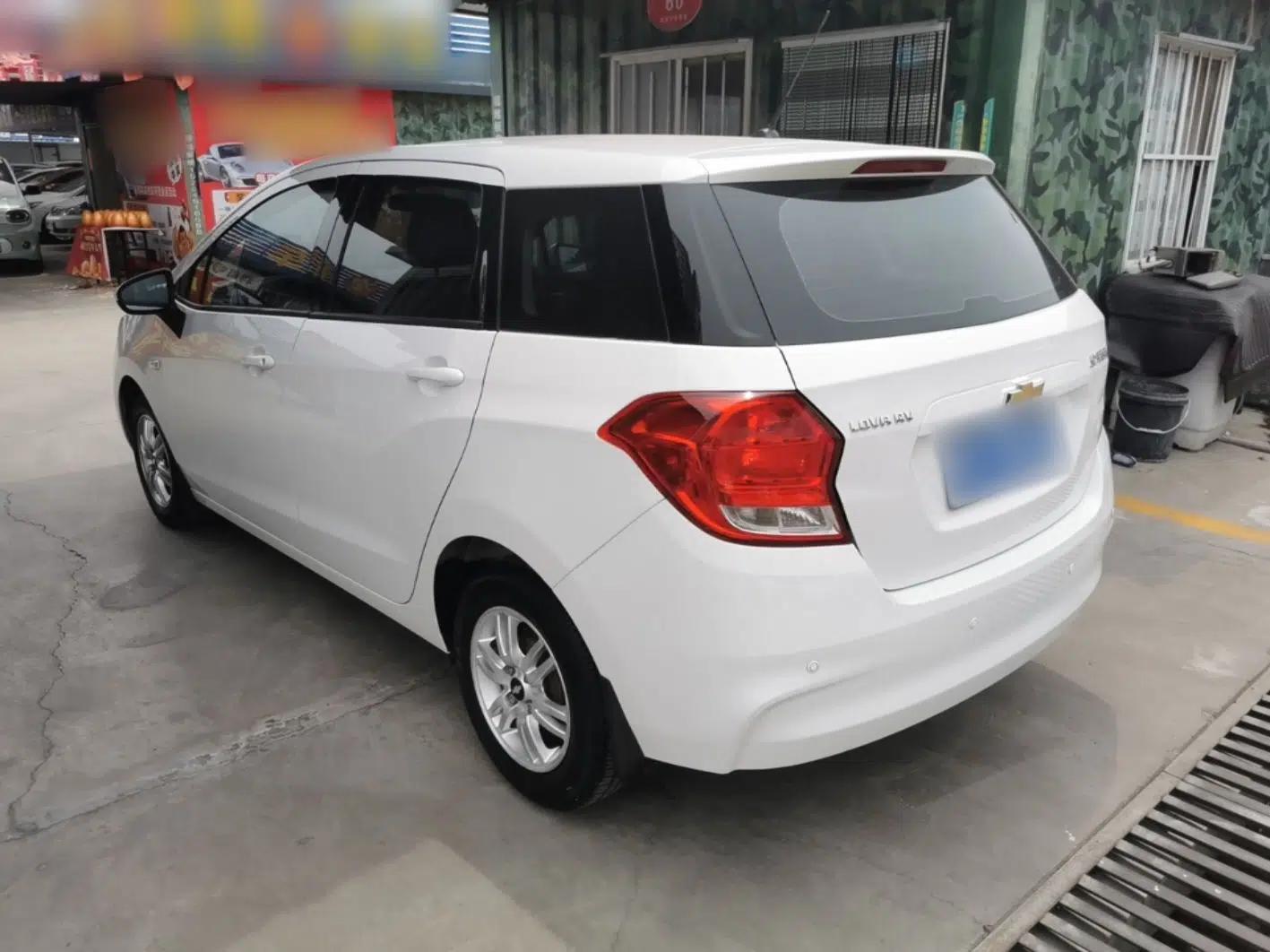 Chevrolet Lova RV 2016 1.5L Automatic Comfort Edition — миниатюра 4