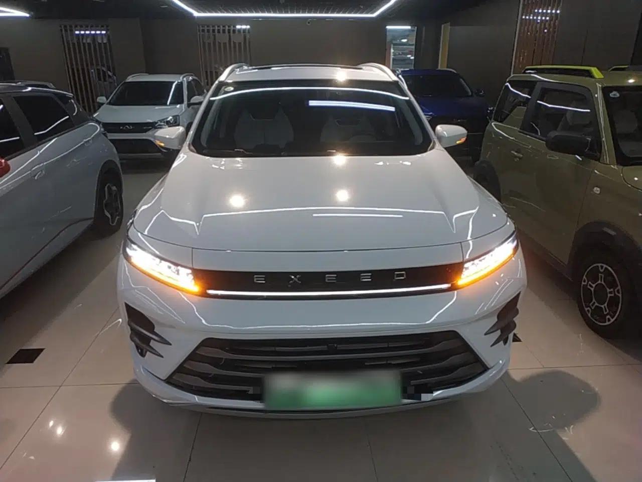 EXEED Zhuifeng C-DM 2023 1.5 TCI-DHT 80KM Yu Feng Xing Edition — миниатюра 2