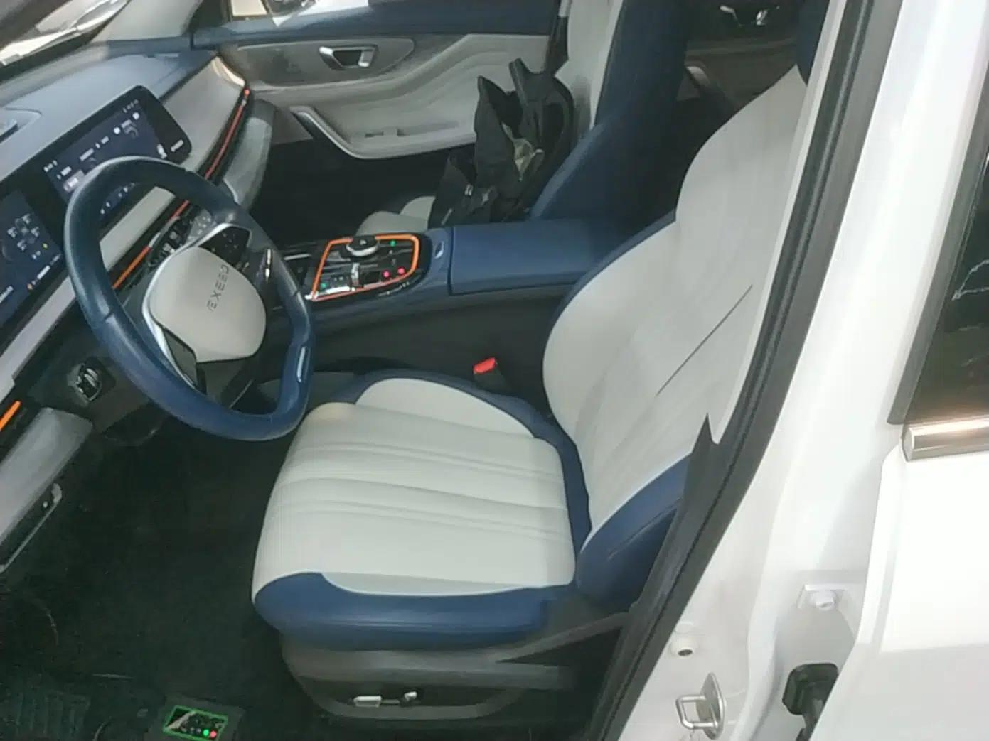 EXEED Zhuifeng C-DM 2023 1.5 TCI-DHT 80KM Yu Feng Xing Edition — миниатюра 17