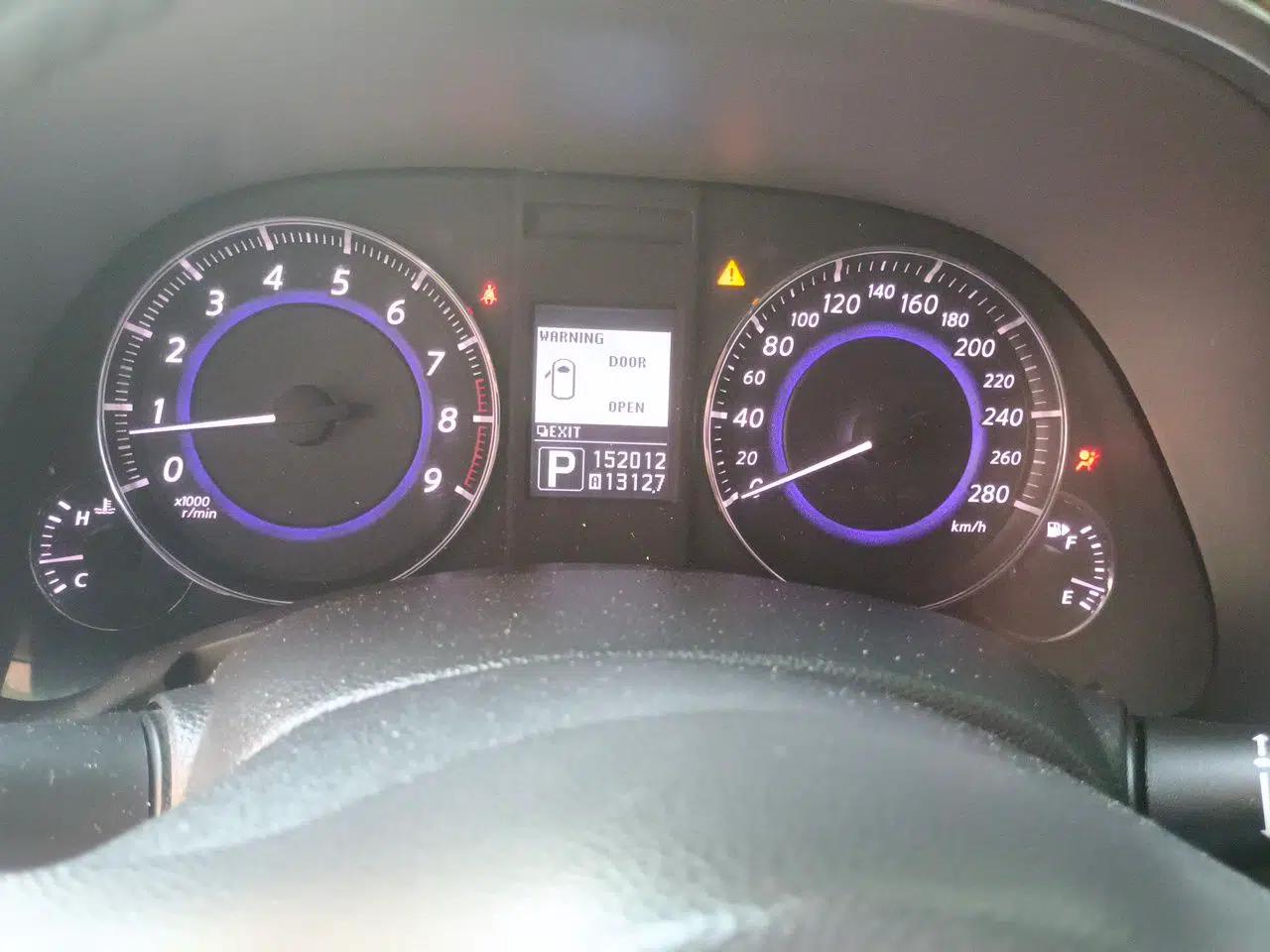 Infiniti QX70 2013 3.7L Standard Edition — миниатюра 11