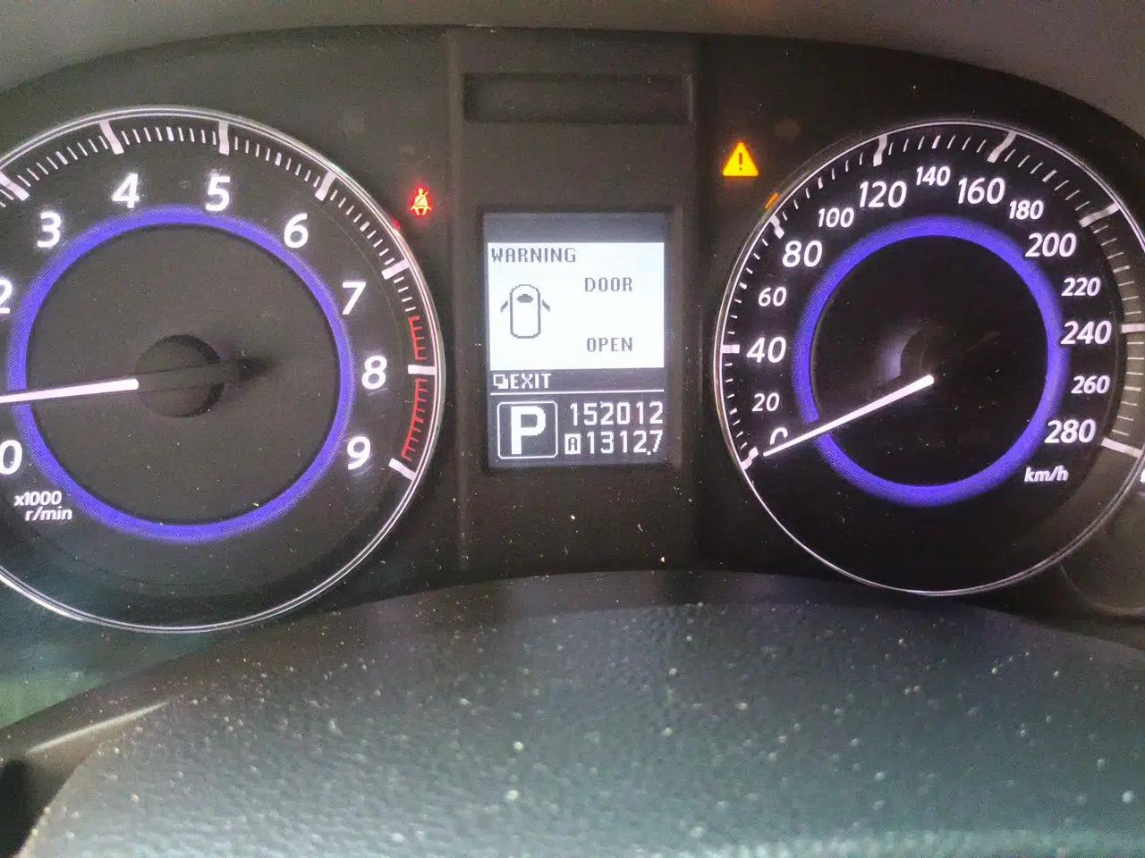 Infiniti QX70 2013 3.7L Standard Edition — миниатюра 12
