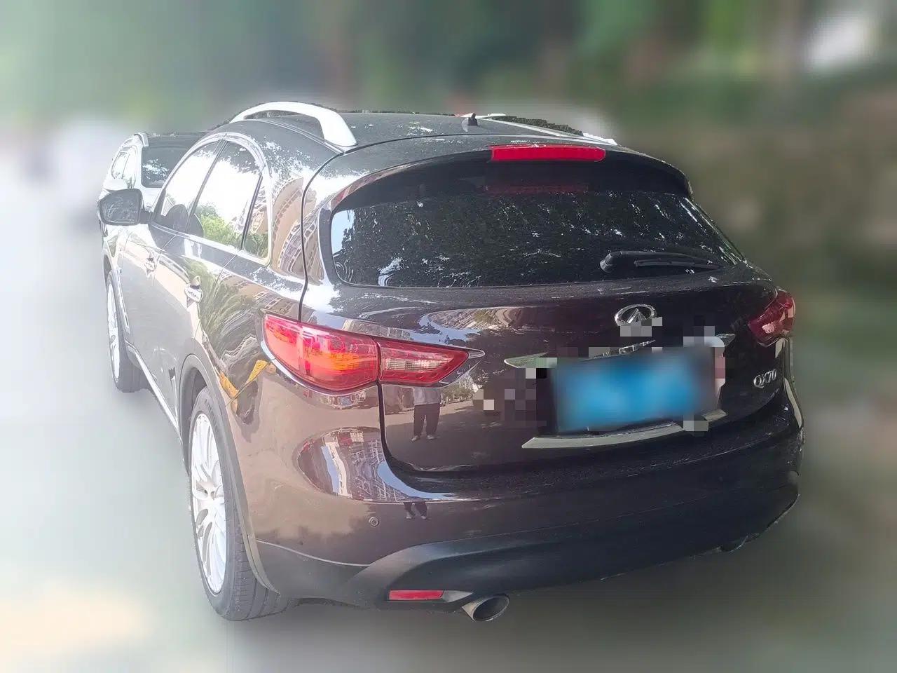 Infiniti QX70 2013 3.7L Standard Edition — миниатюра 4