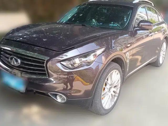 Infiniti QX70 2013 3.7L Standard Edition