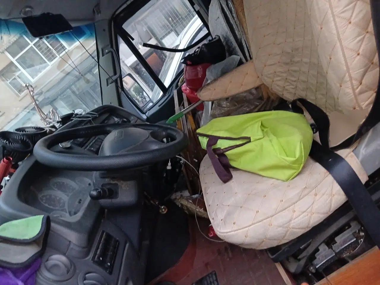 Iveco Power Daily BaoDi, 6 seats, 2.8-liter displacement — миниатюра 15