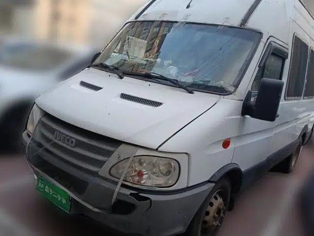 Iveco Power Daily BaoDi, 6 seats, 2.8-liter displacement