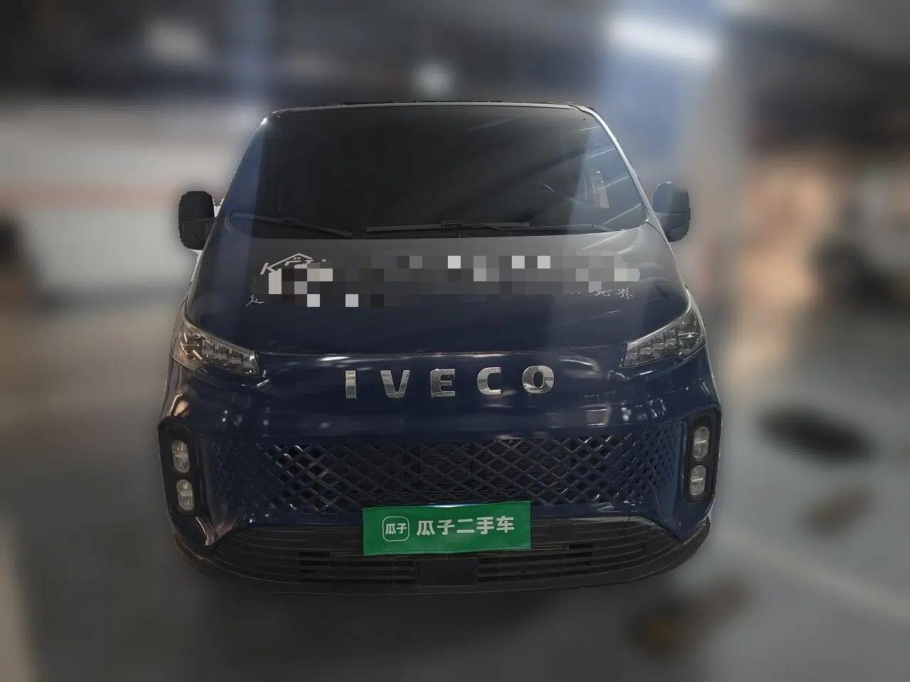 Iveco Fidato 2023 C30 Passenger Van 2.0T 93kW Manual Transmission Xingtu Edition Low Roof — миниатюра 2