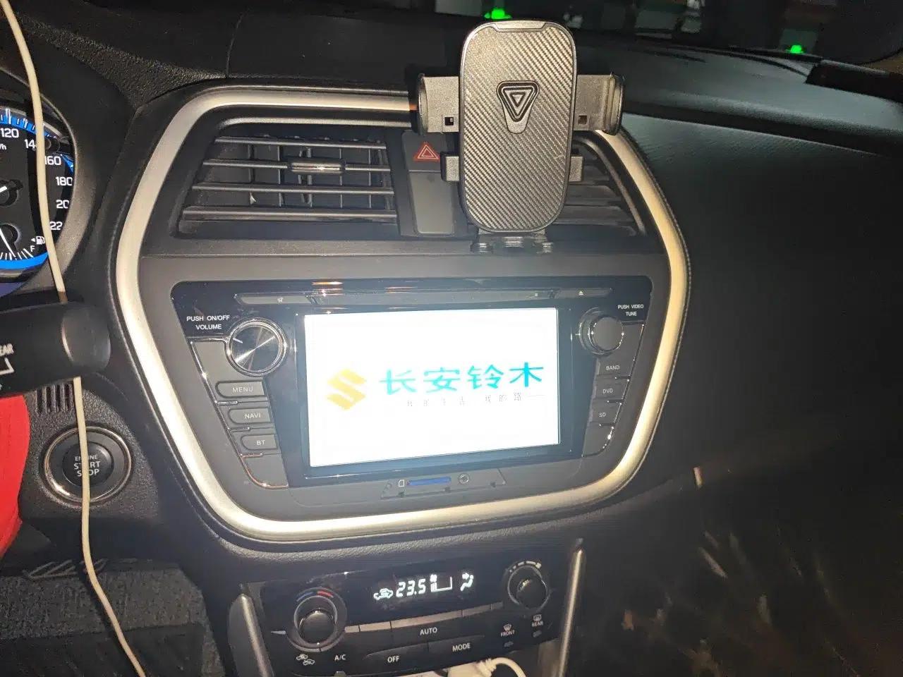 Suzuki S-Cross 2014 1.6L CVT Four-Wheel Drive Luxury Version — миниатюра 13