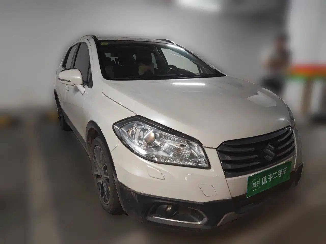 Suzuki S-Cross 2014 1.6L CVT Four-Wheel Drive Luxury Version — миниатюра 3