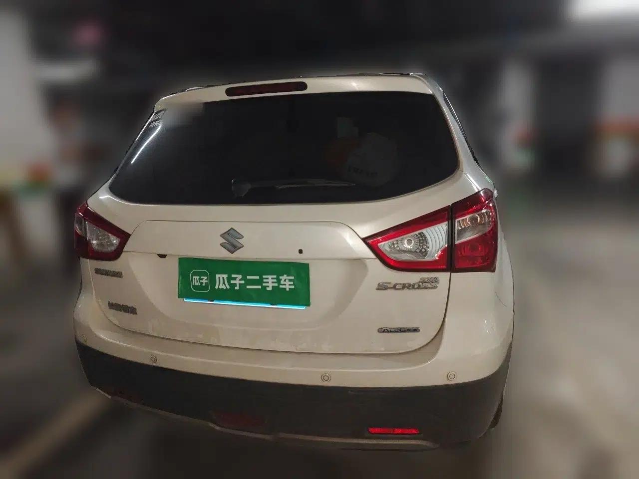 Suzuki S-Cross 2014 1.6L CVT Four-Wheel Drive Luxury Version — миниатюра 5