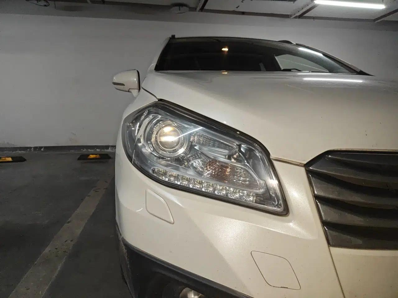 Suzuki S-Cross 2014 1.6L CVT Four-Wheel Drive Luxury Version — миниатюра 7