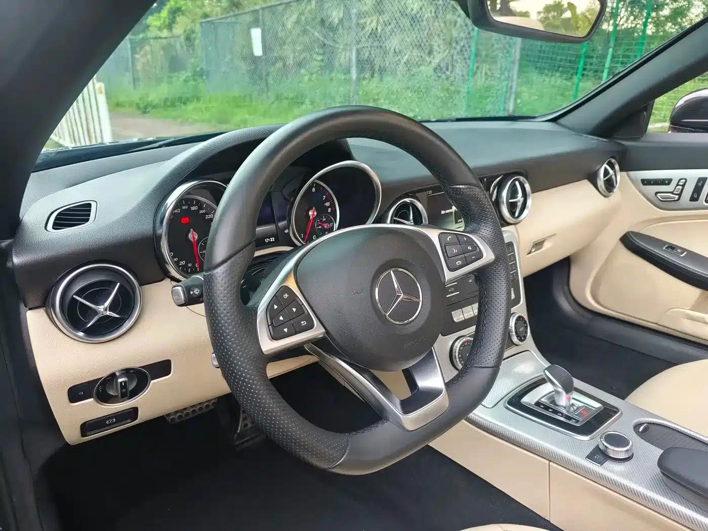 Mercedes-Benz SLC 2018 SLC 260 Dynamic — миниатюра 17