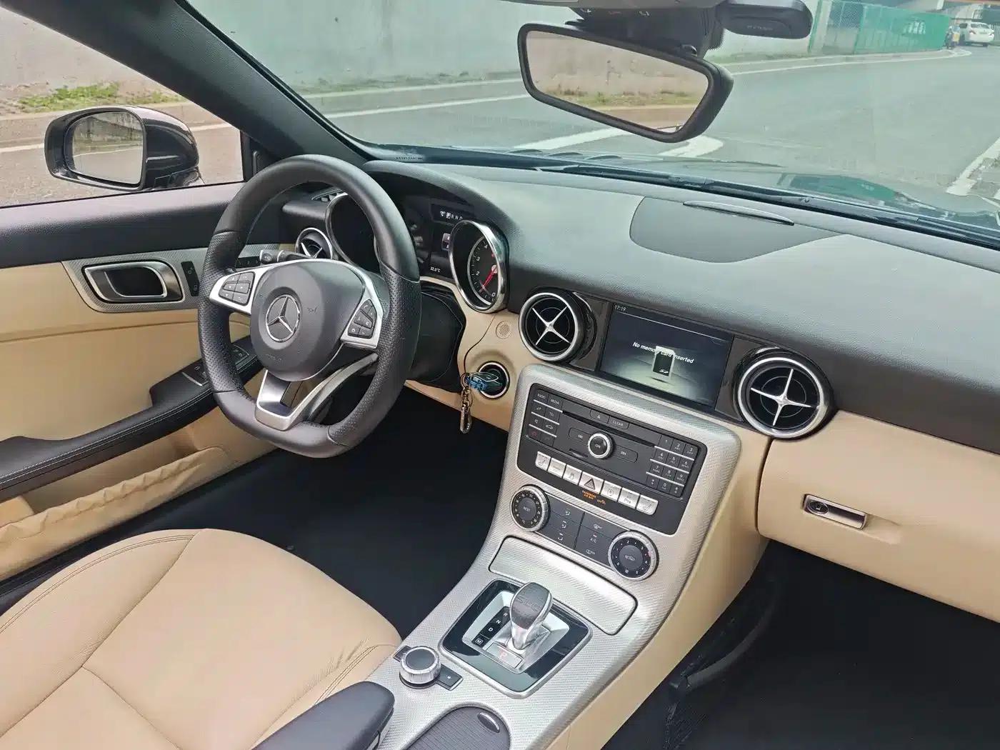 Mercedes-Benz SLC 2018 SLC 260 Dynamic — миниатюра 8