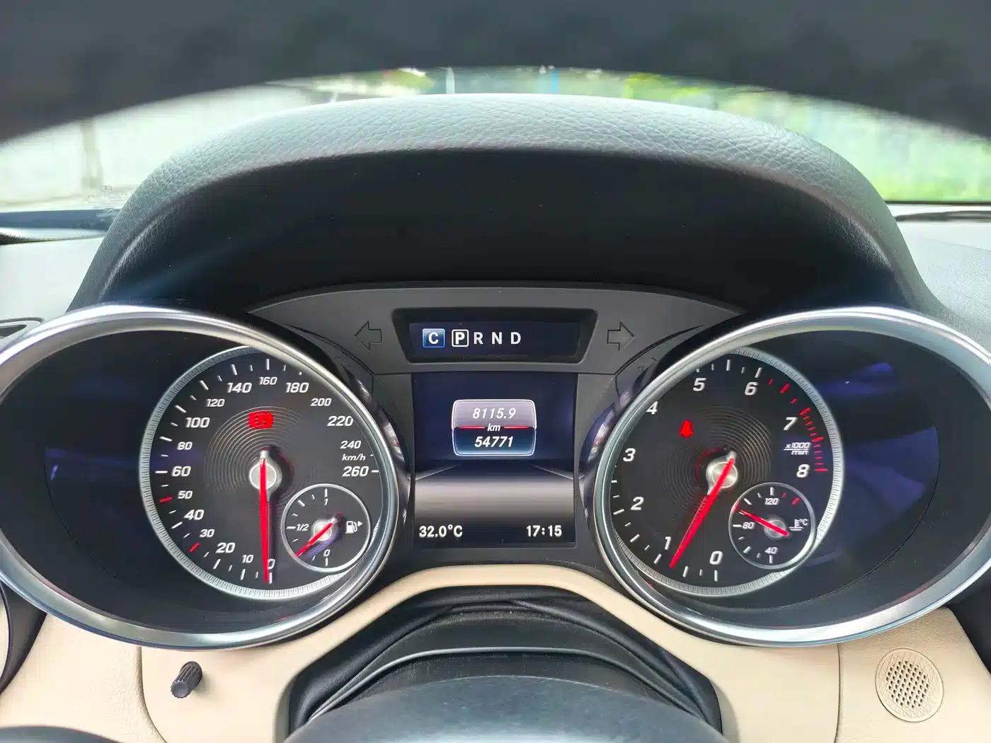 Mercedes-Benz SLC 2018 SLC 260 Dynamic — миниатюра 10