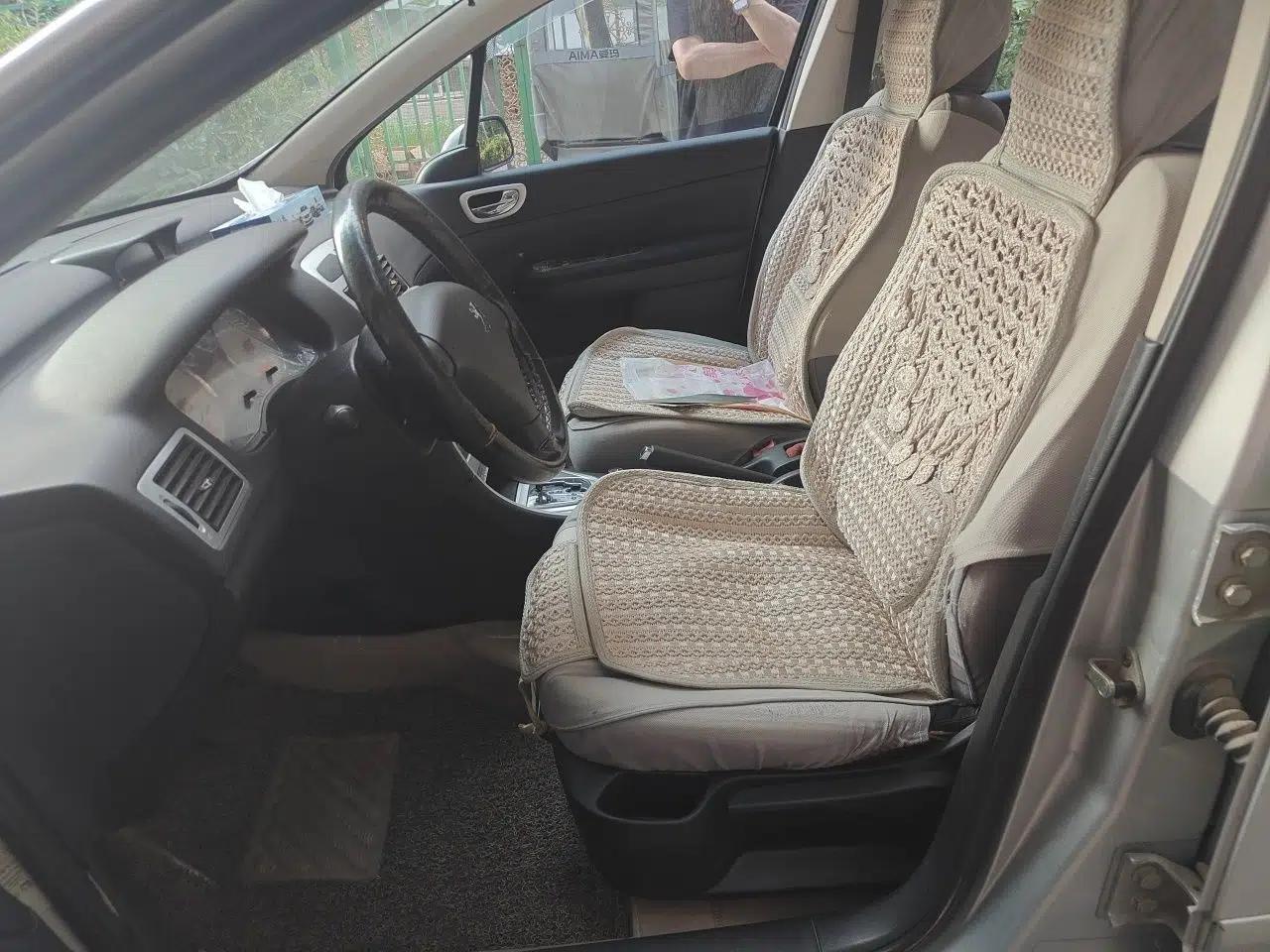 Peugeot 307 2010 Hatchback 1.6L Automatic Comfort Edition — миниатюра 15
