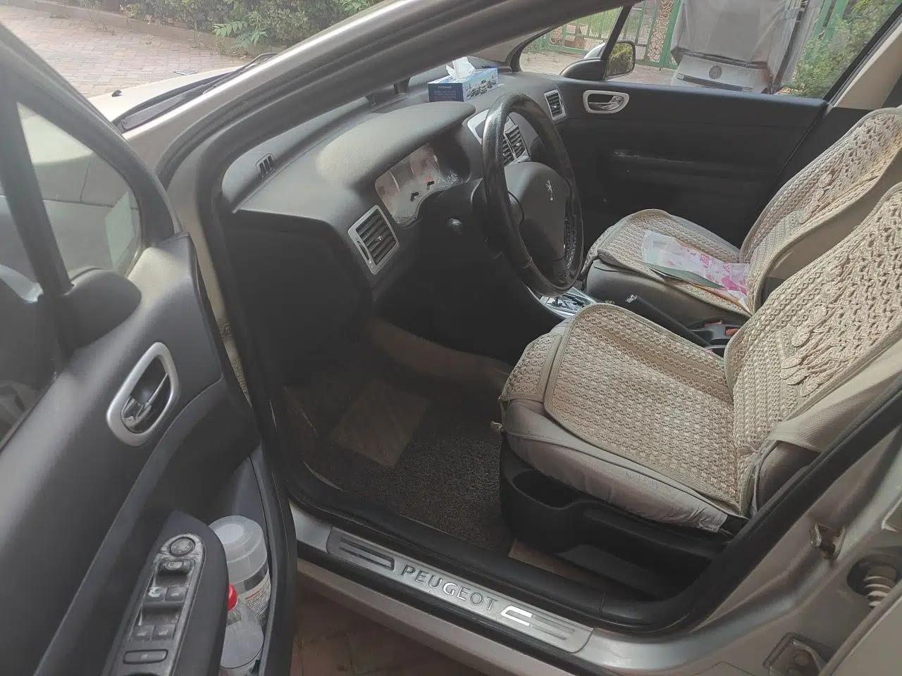 Peugeot 307 2010 Hatchback 1.6L Automatic Comfort Edition — миниатюра 16