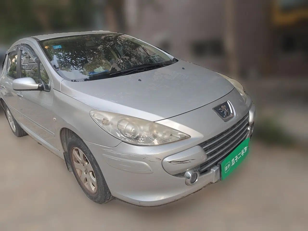 Peugeot 307 2010 Hatchback 1.6L Automatic Comfort Edition — миниатюра 3