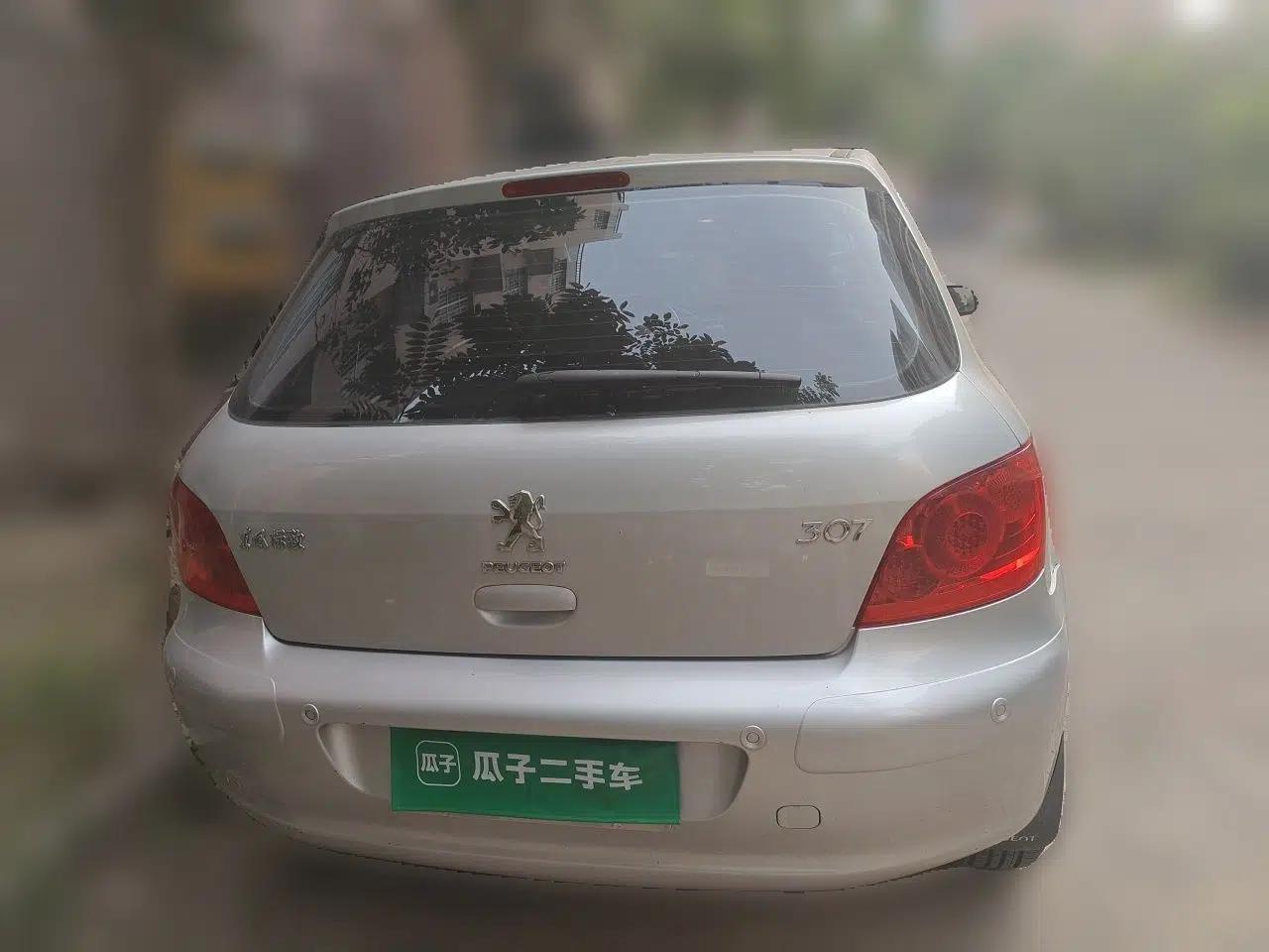 Peugeot 307 2010 Hatchback 1.6L Automatic Comfort Edition — миниатюра 5