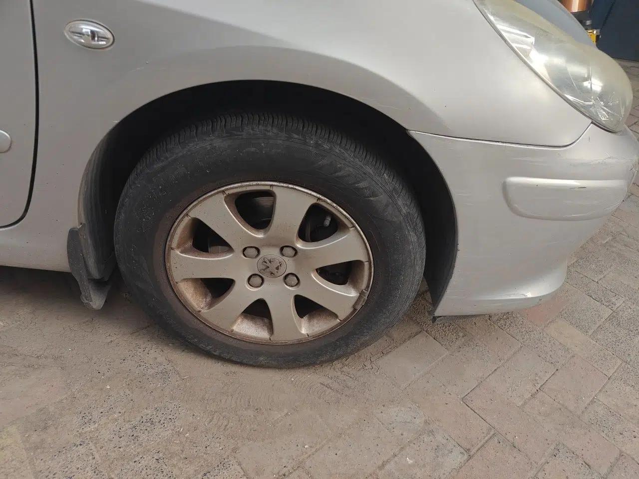 Peugeot 307 2010 Hatchback 1.6L Automatic Comfort Edition — миниатюра 8