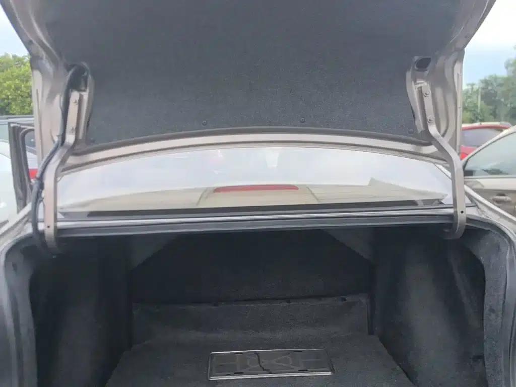 2016 Honda Greiz 1.5L CVT Classic Edition — миниатюра 19