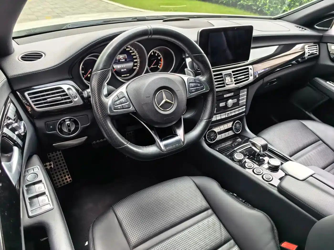 2015 Mercedes-Benz CLS AMG 63 4MATIC — миниатюра 16