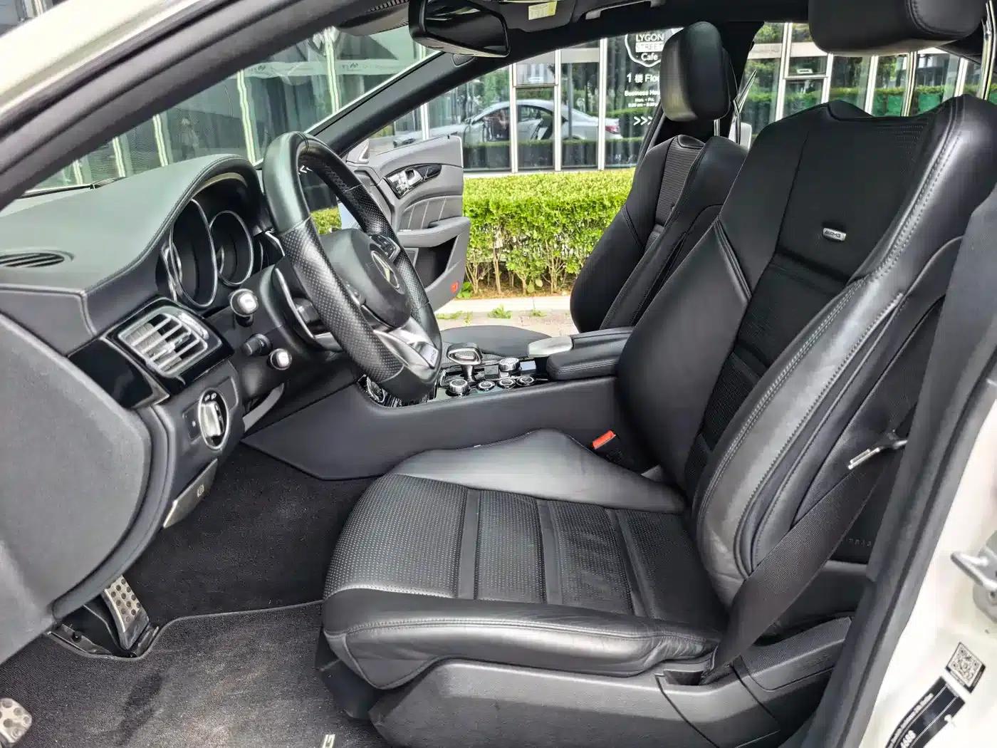 2015 Mercedes-Benz CLS AMG 63 4MATIC — миниатюра 22