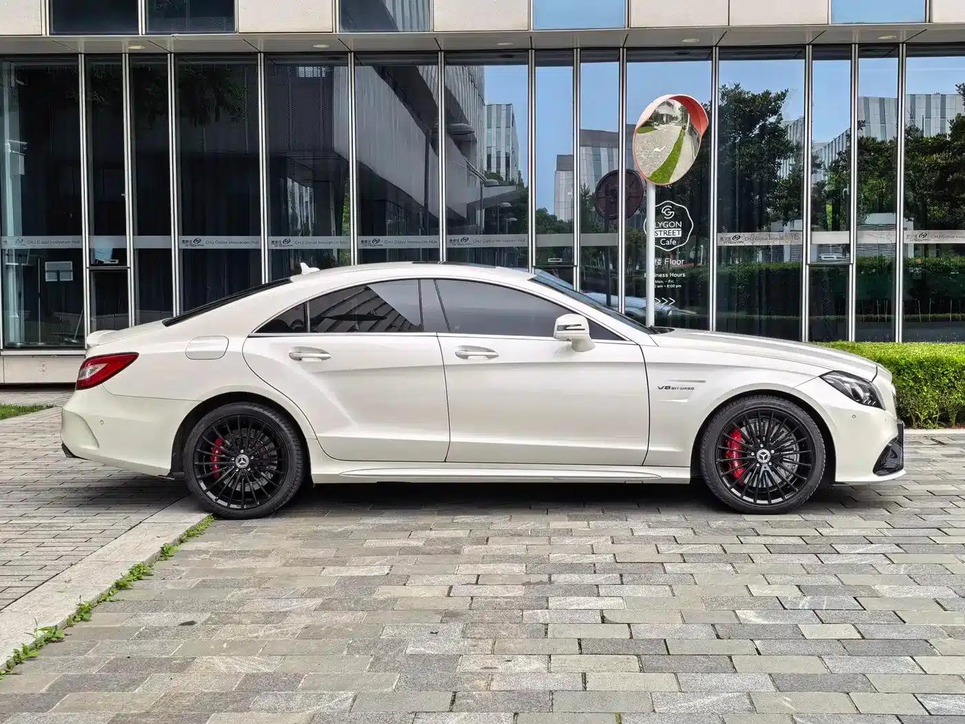 2015 Mercedes-Benz CLS AMG 63 4MATIC — миниатюра 4