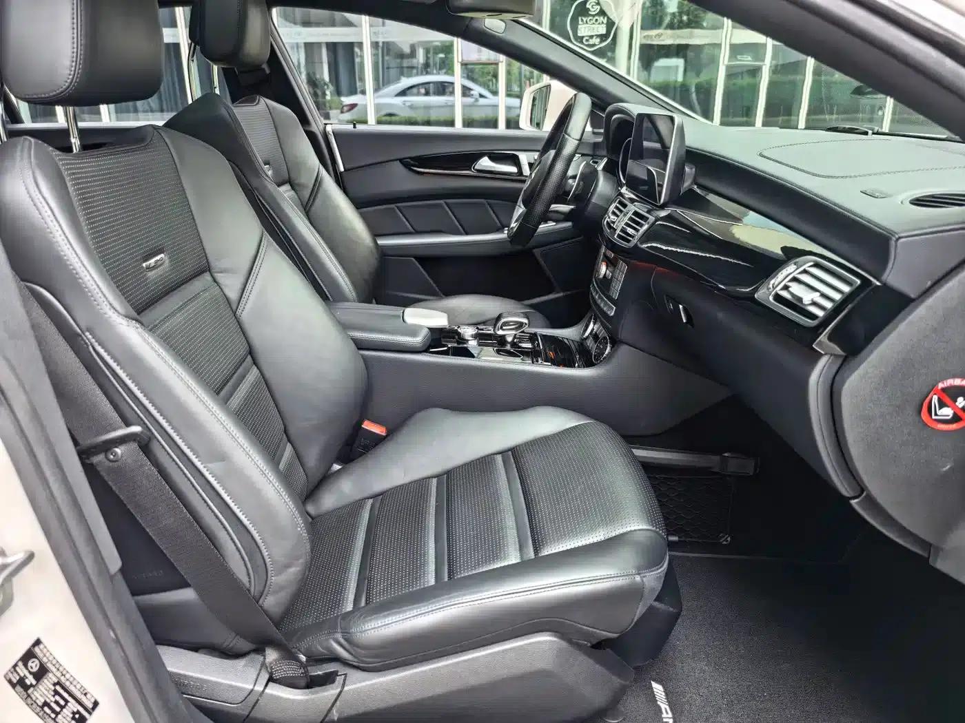2015 Mercedes-Benz CLS AMG 63 4MATIC — миниатюра 37