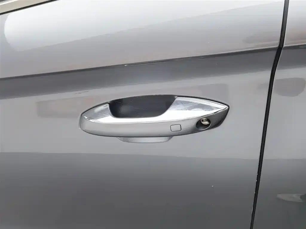 Song PLUS 2020 1.5T Automatic Flagship Edition — миниатюра 18