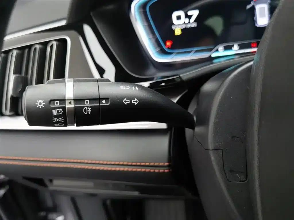 Song PLUS 2020 1.5T Automatic Flagship Edition — миниатюра 21