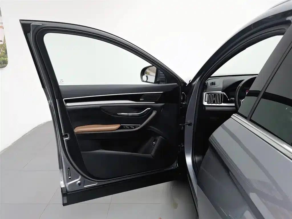 Song PLUS 2020 1.5T Automatic Flagship Edition — миниатюра 8
